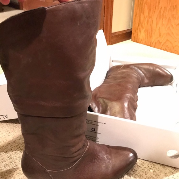 ALDO Brown Leather Boots & Original Box - Picture 3 of 5